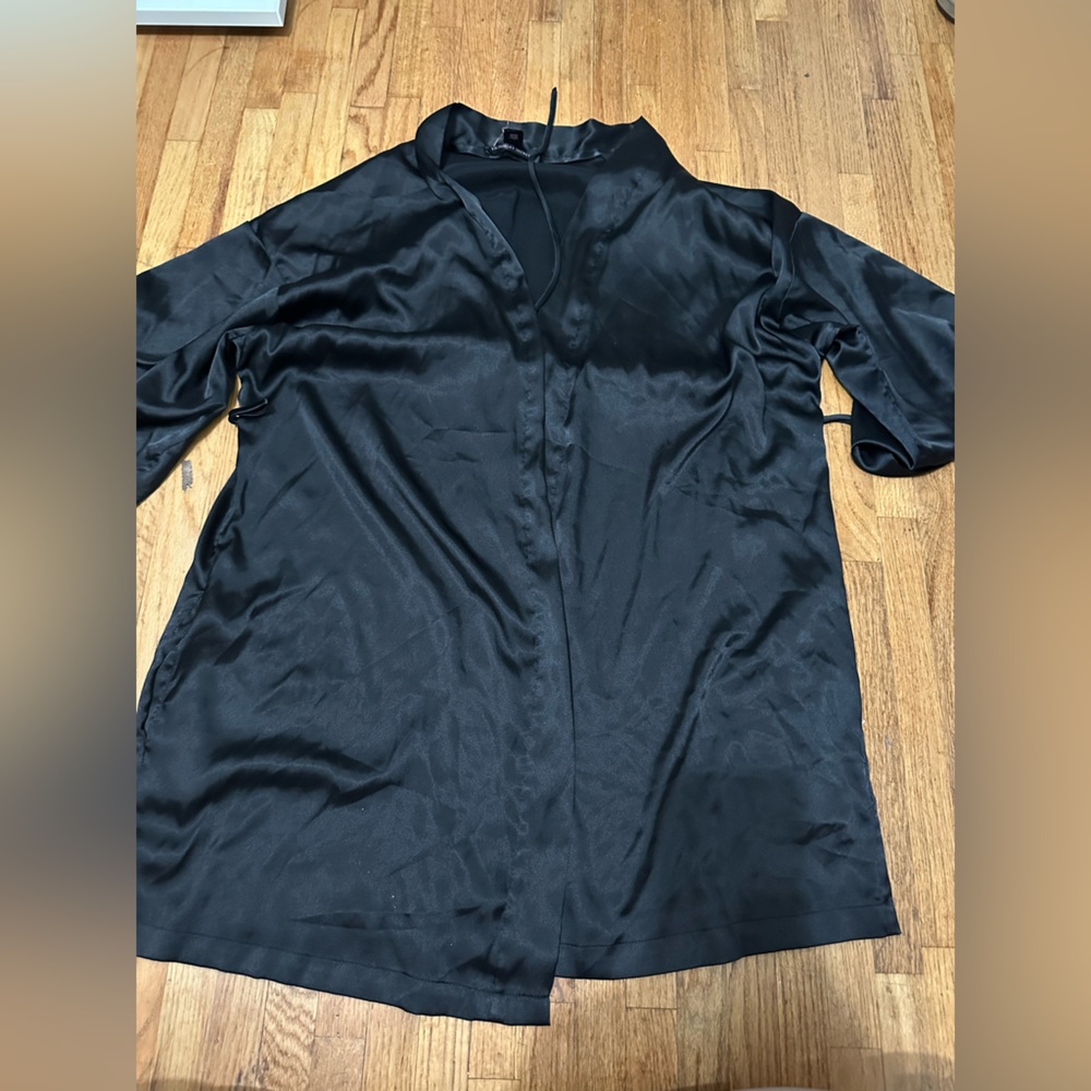 Victoria’s Secret black kimono